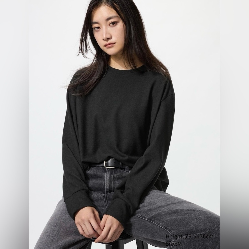 NWT UNIQLO Soft Knitted Fleece T-Shirt